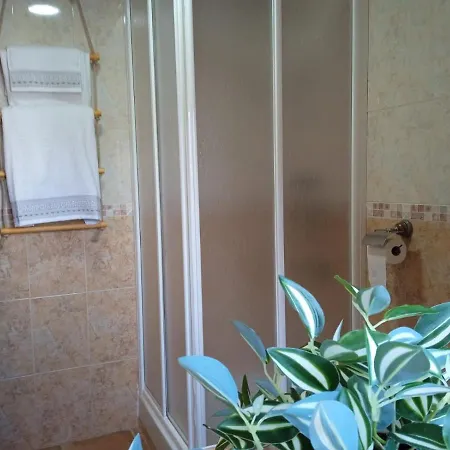 La Corralada De Meron * San Vicente De La Barquera