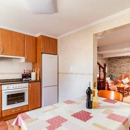 La Corralada De Meron * San Vicente De La Barquera